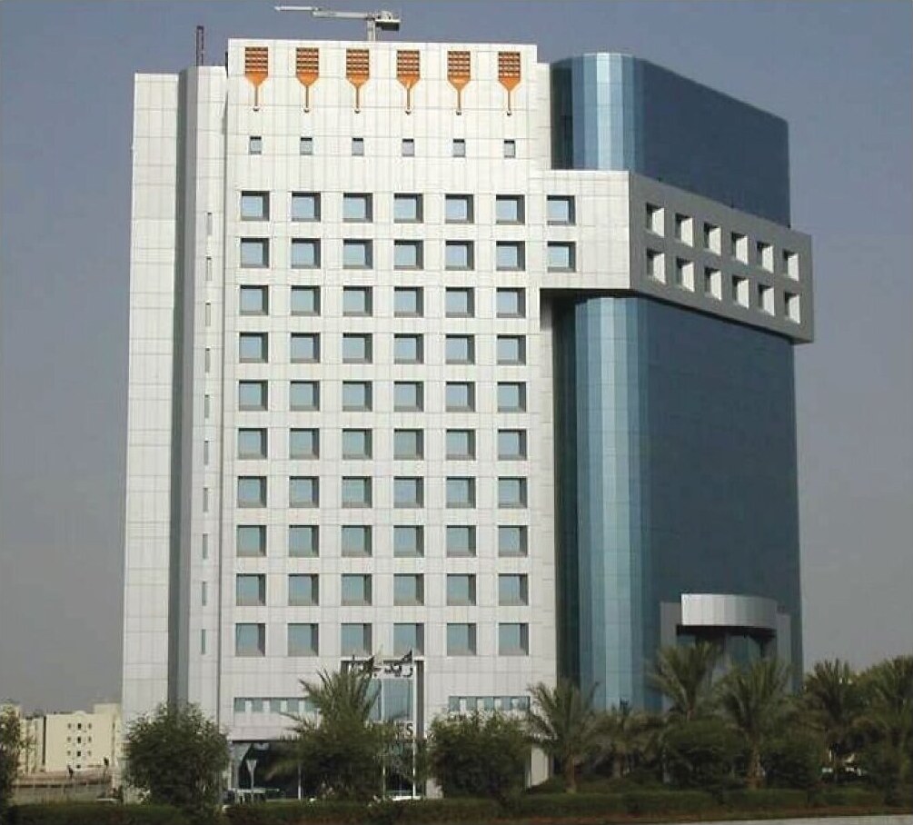 Rydges Plaza Hotel — UCS Green System